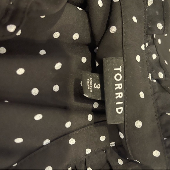 Polka Dot Long Sleeve Blouse Torrid Size 3 - Picture 3 of 3